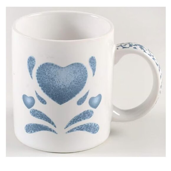 Jay/Thailand Mug in Corelle Blue Hearts Pattern - Picture 1 of 1